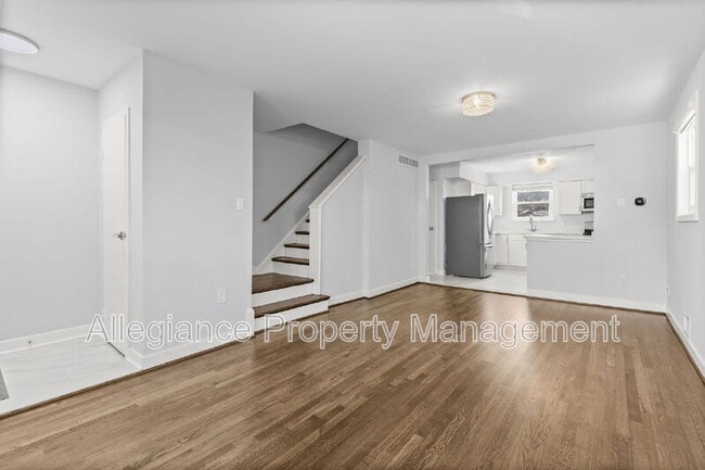 Building Photo - 3918 Usher Ave