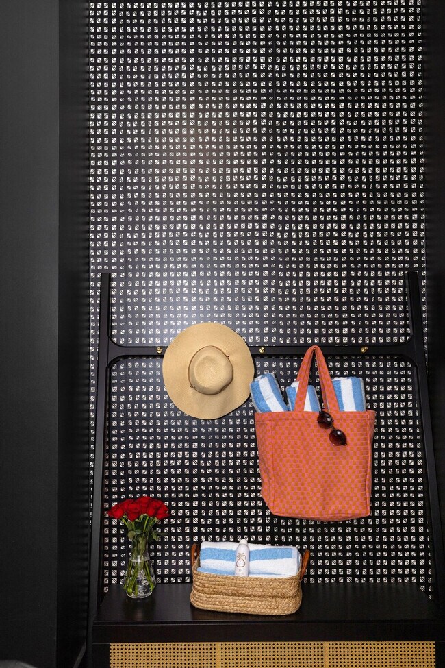 Building Photo - 4235 Raney Way