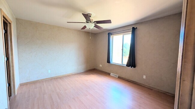 Master Bedroom - 1927 Little River Path