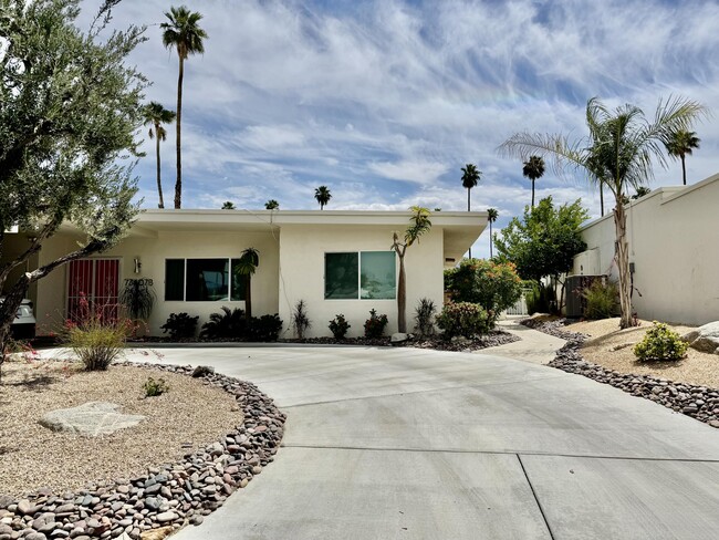 Building Photo - 73607 18th Fairway Ln