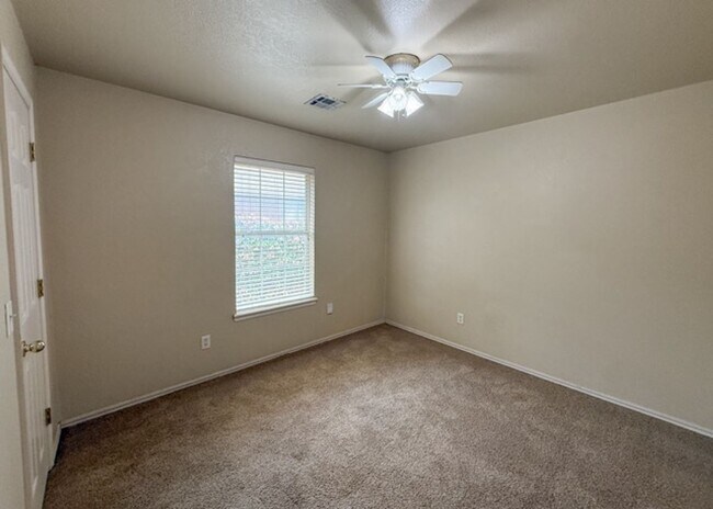 Building Photo - 17553 Gold Dr