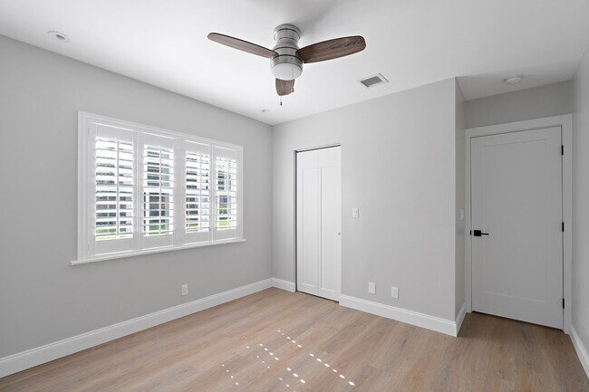 Building Photo - 3600 Westview Ave