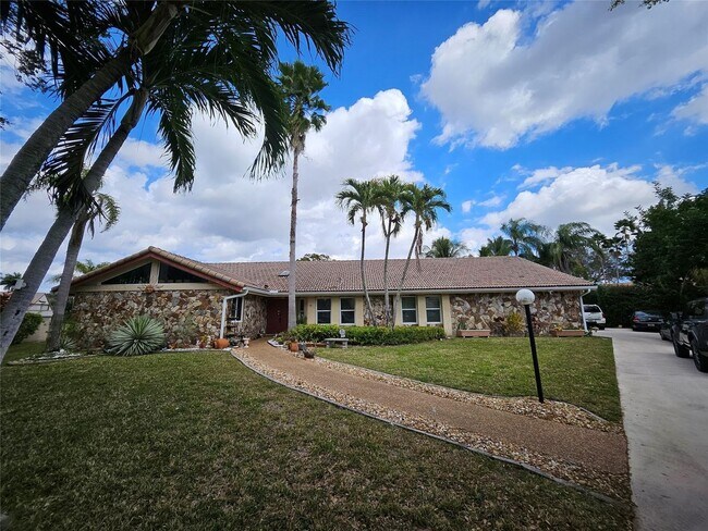Building Photo - 197 NW 113th Way
