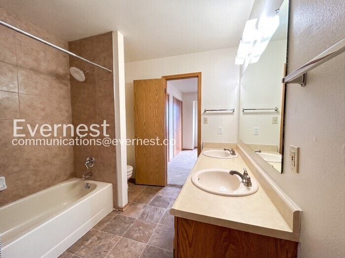 Building Photo - 4012 Muse Way