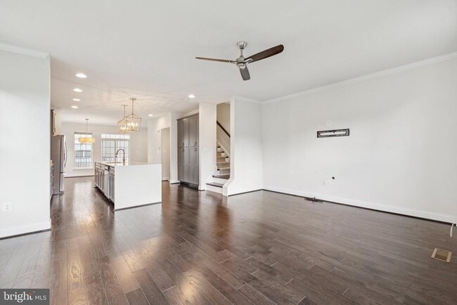 Building Photo - 46073 Hall Rd