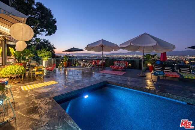 Building Photo - 8147 Mulholland Terrace