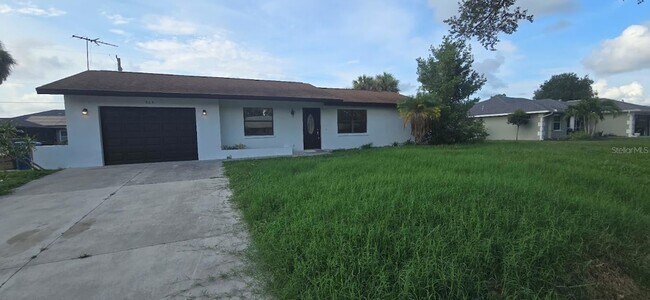 Building Photo - 664 Cypress Rd