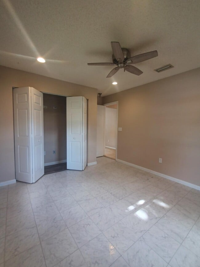 Building Photo - 4374 Walden Cir