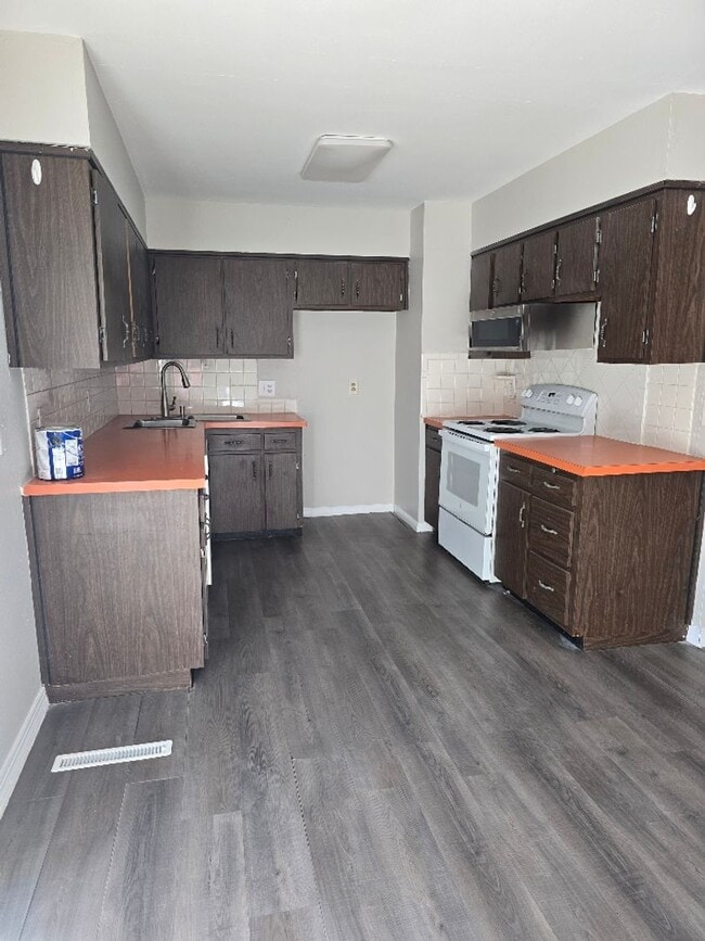 Building Photo - Single Family Home in Homemont/Great Bridge