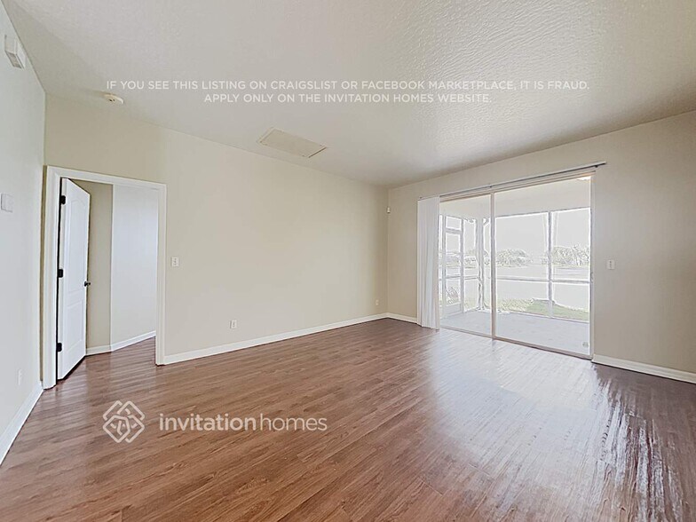 Building Photo - 4926 Buttonwood Dr