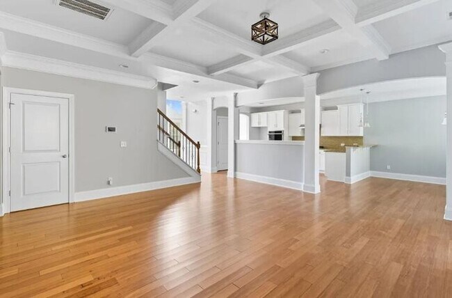 Building Photo - Ashley Oaks Luxury Home