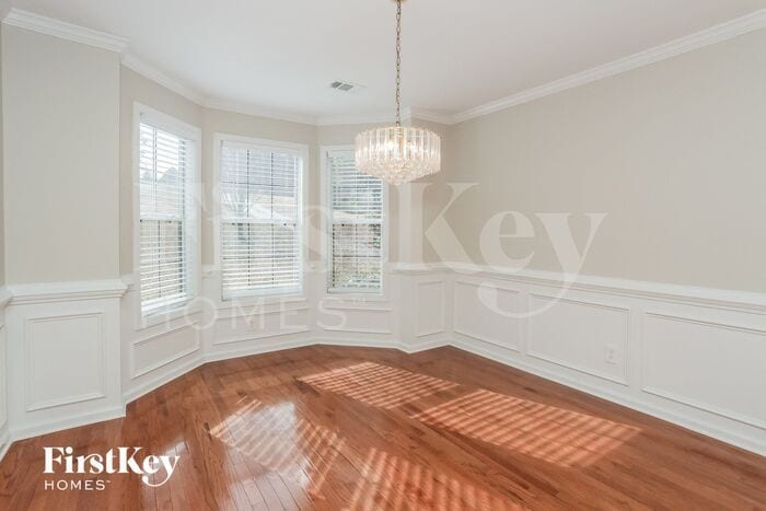 Building Photo - 205 Crown Oaks Ct