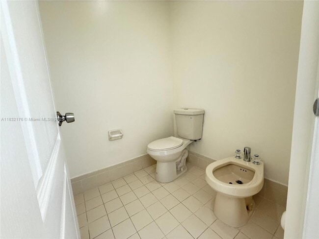 Building Photo - 15131 SW 23rd Ln