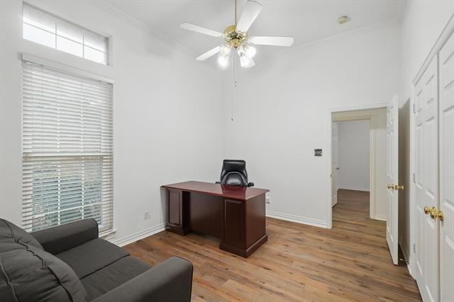 Building Photo - 2413 Oak Brook Dr