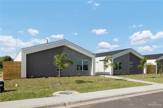Building Photo - 15 Mockingbird Rd