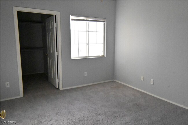 Building Photo - 833 Aspen Peak Loop