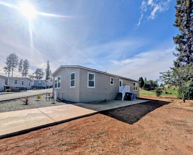 Building Photo - 6656 Pentz Rd
