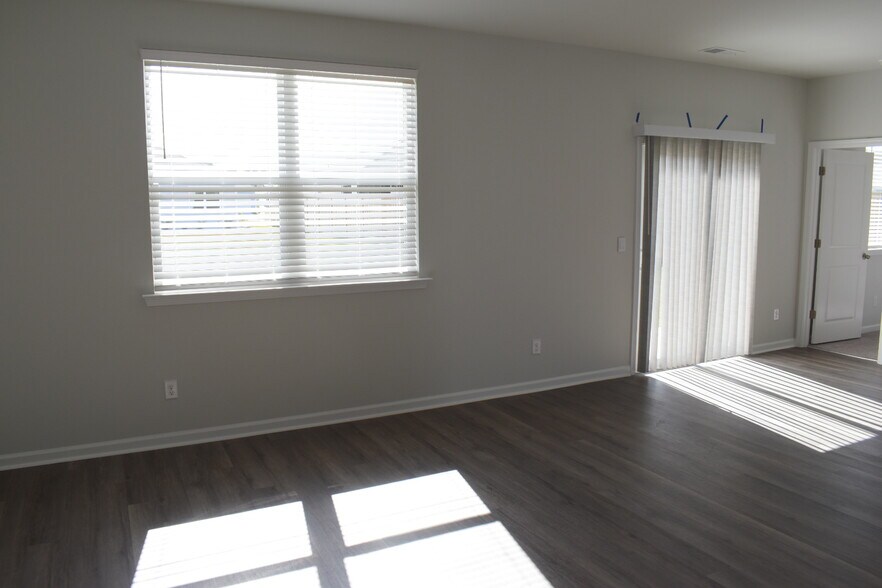 Building Photo - 471 St Kitts Way