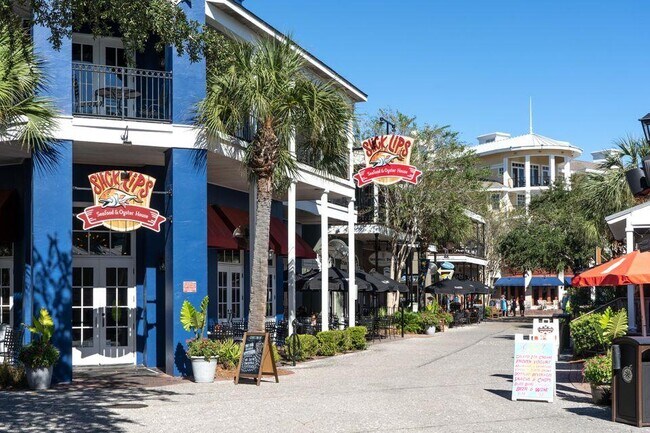Building Photo - 5002 S Sandestin Blvd
