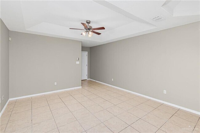 Building Photo - 15 Kimberly Ln