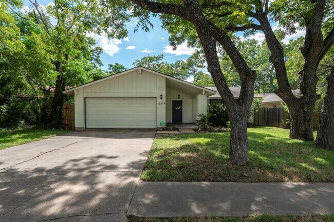 Building Photo - 12314 Double Tree Ln