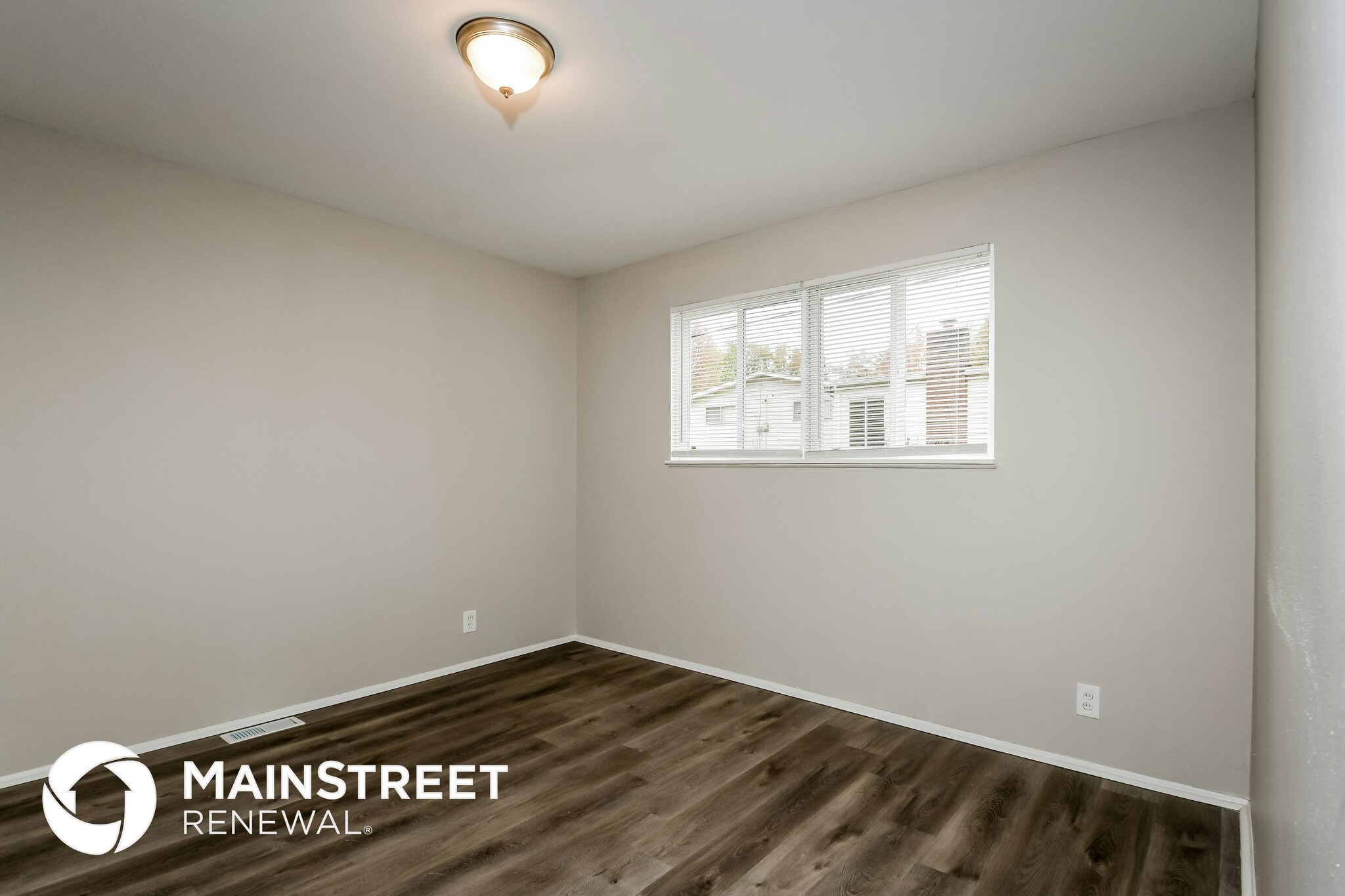 Building Photo - 1575 Loveland Dr
