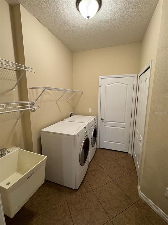Building Photo - 8302 Karpeal Dr