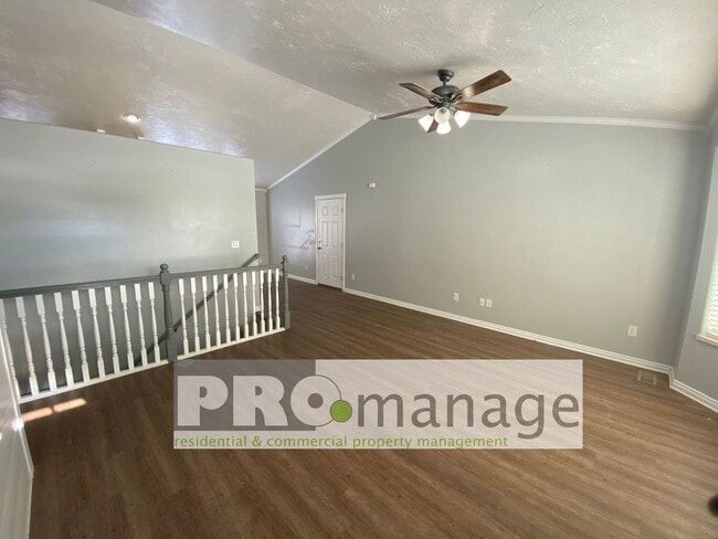 Building Photo - 4149 Birchwood Cir