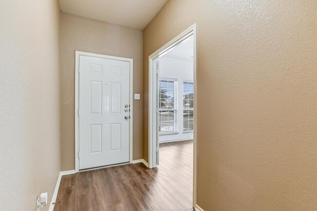 Building Photo - 2864 Hearthsong Loop