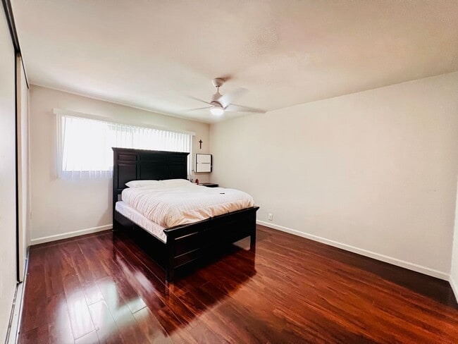 Building Photo - Catch this Property before it goes - Light...