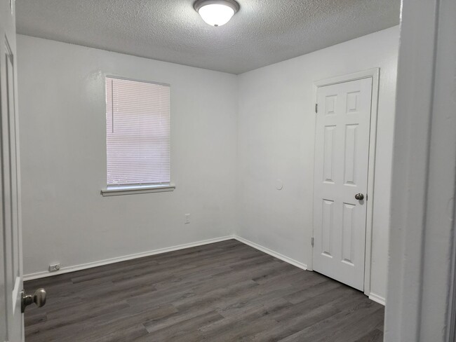 Building Photo - Coming soon! Section 8 accepted! 4 Bedroom...