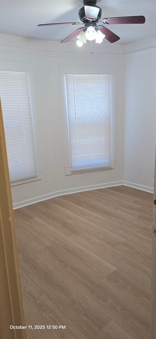 Living room - 437 W 9th St