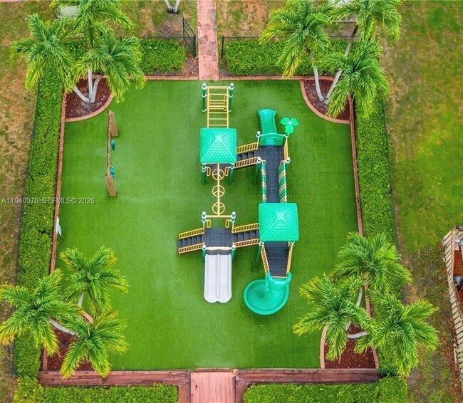 Building Photo - 8650 SW 109th Ave