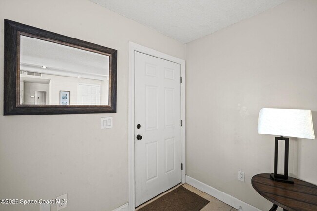 Building Photo - 1011 S Miramar Ave