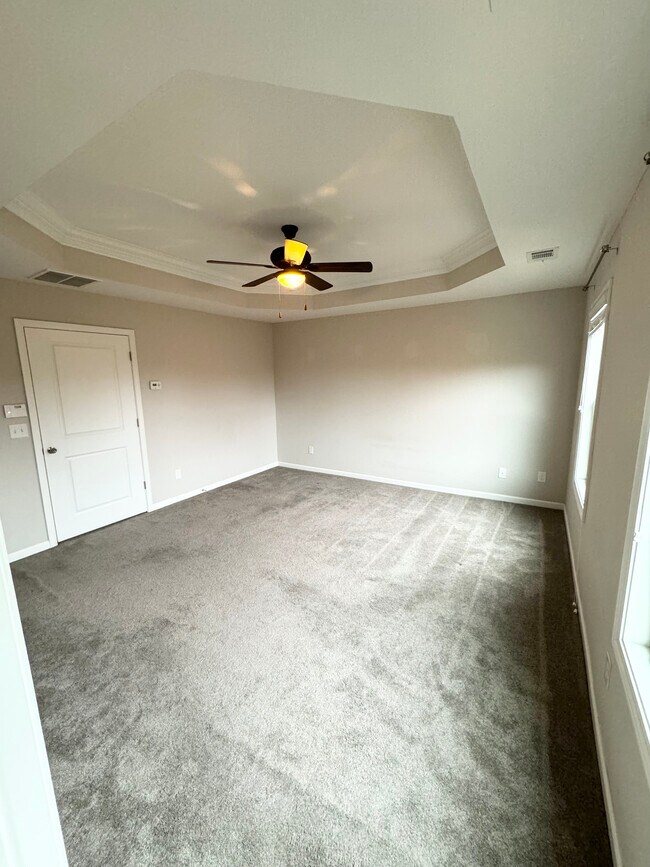 Master Bedroom - 4697 Pine St SE