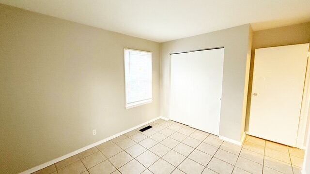 Building Photo - West/Wayne Township!