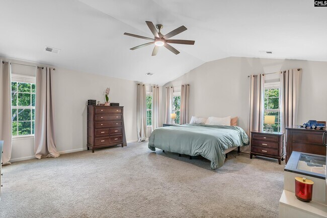 Building Photo - 810 Marigold Ln