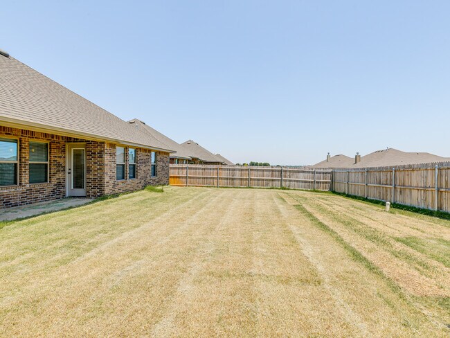 Building Photo - 4505 Black Mesa Ln