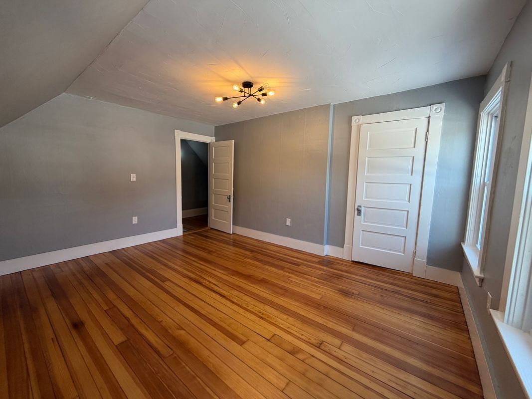 Building Photo - 66 Chestnut Hill Rd