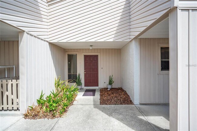 Building Photo - 4231 Oak Loop