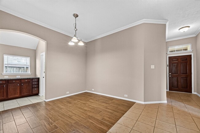 Building Photo - 16007 Hidden Manor Dr