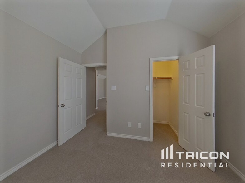 Building Photo - 7133 Denver City Dr