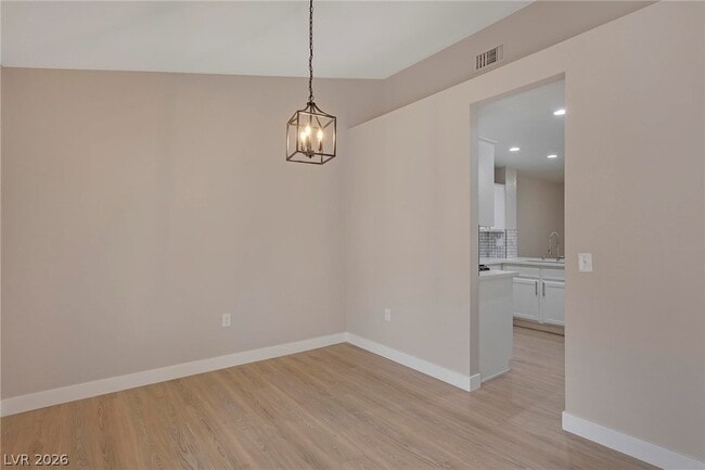 Building Photo - 8705 Prairie Hill Dr