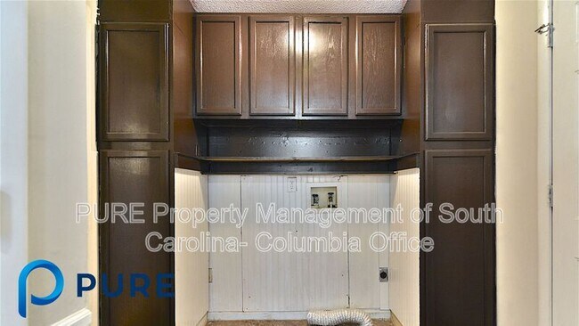 Building Photo - 1829 Memorial Dr