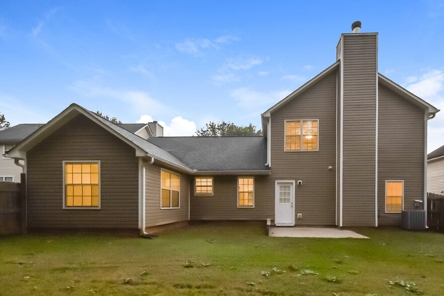 Building Photo - 7531 Sugarcreek Dr
