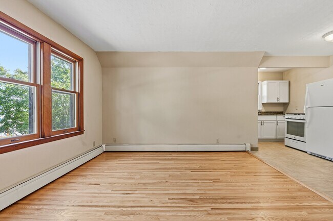 Building Photo - 794 Randolph Ave