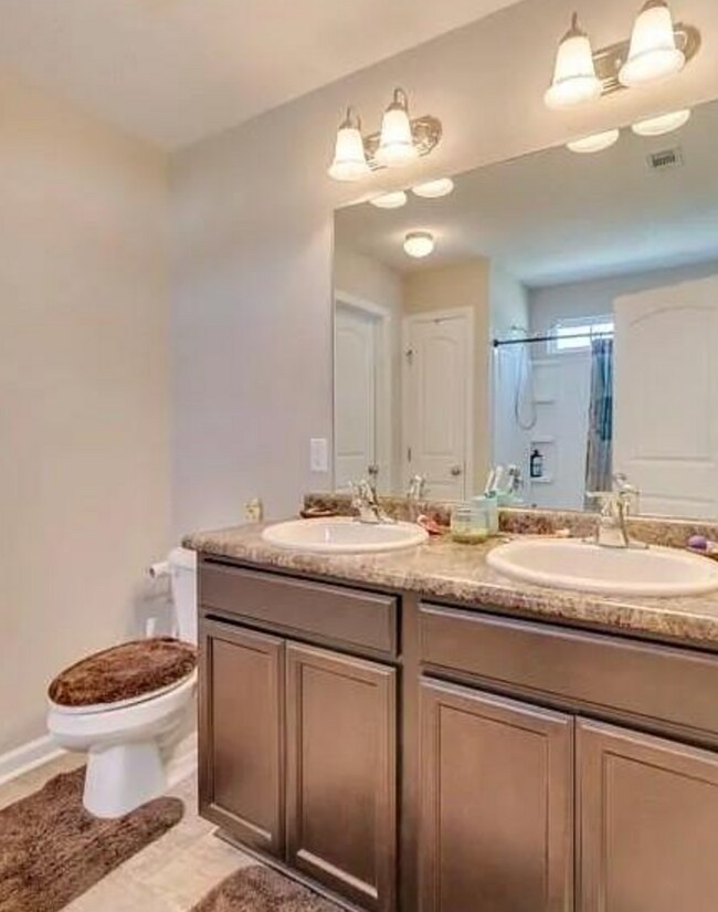 Building Photo - 1283 Windrow Dr