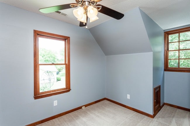 Building Photo - 1012 Windward Psge