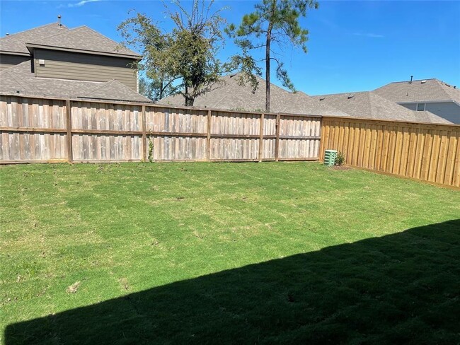 Building Photo - 8026 Whisper Grove Dr