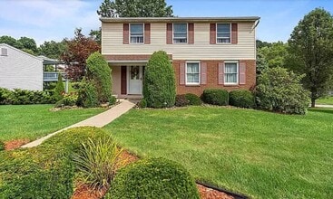Building Photo - Charming Home! 4 Bedroom 2.5 Bathroom - Hopewell